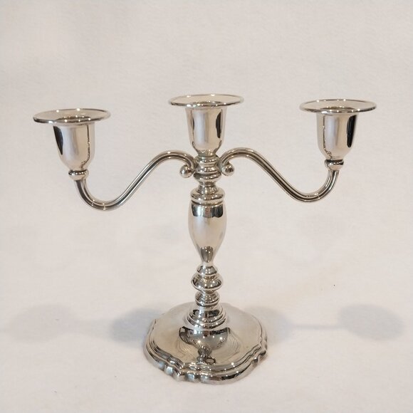 Candelabra By International Silver Co. 3 Arm Candle Holder Vintage Silver Plate, - Picture 1 of 7
